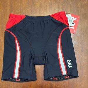 TYR Black and Red Women's Bike Shorts triathlon competitor size L *NWT!!*